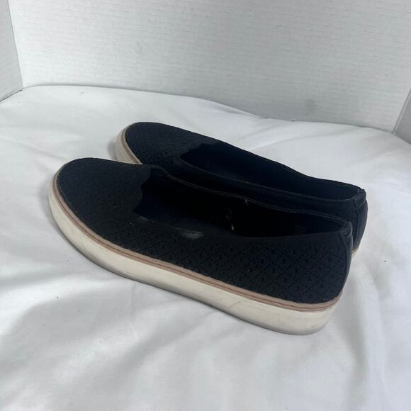 ✨Report Women’s Black Slip-On Flats Sneakers Size 8 Casual Comfort Shoes - Picture 3 of 7